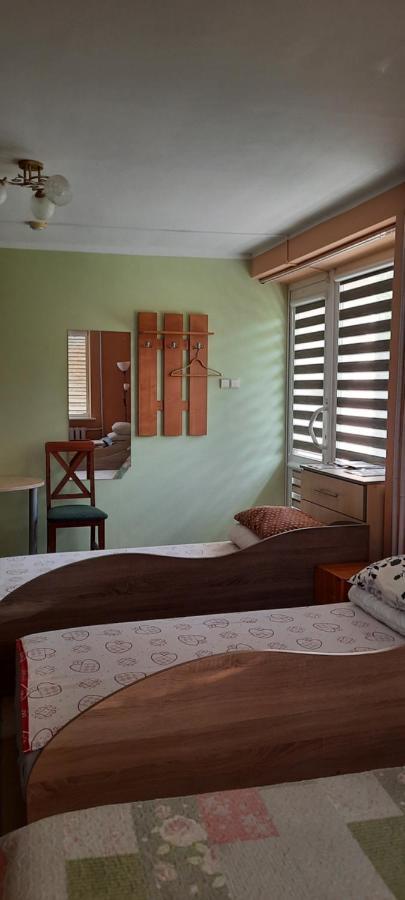 Day & Night Anyksciai Apartment Luaran gambar